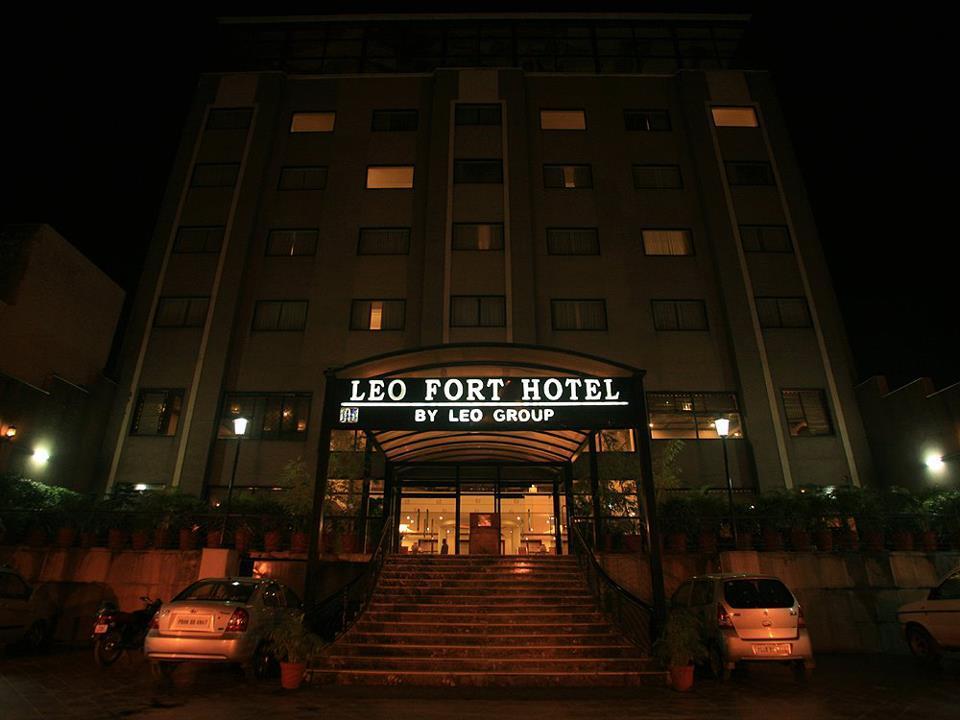 Leo Fort Hotel Jalandhar Buitenkant foto